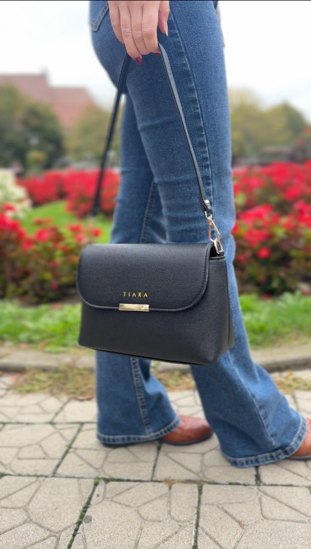 Geanta neagra Tasia