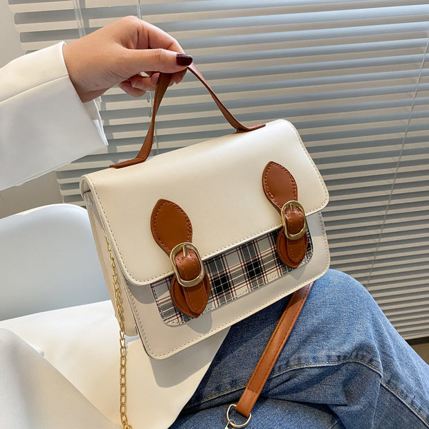 Geanta alba tip postas Leatrice - TIARA CONCEPT STORE