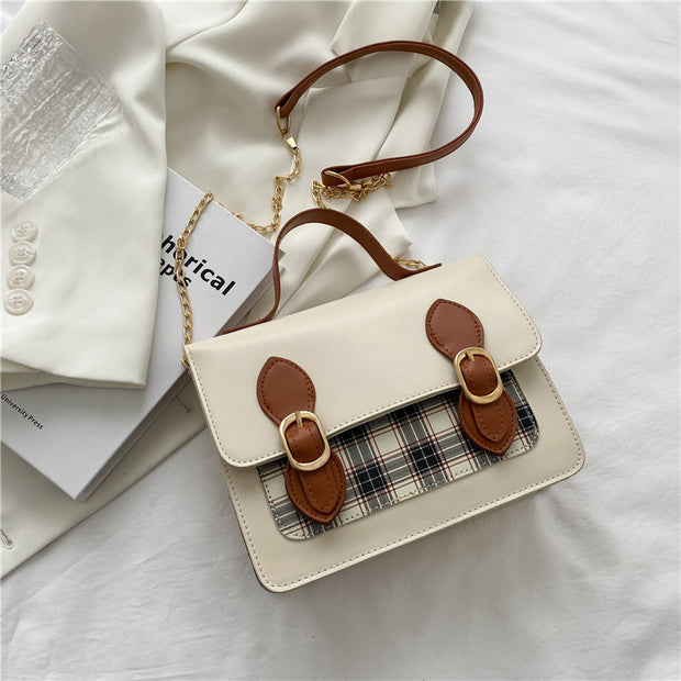 Geanta alba tip postas Leatrice - TIARA CONCEPT STORE