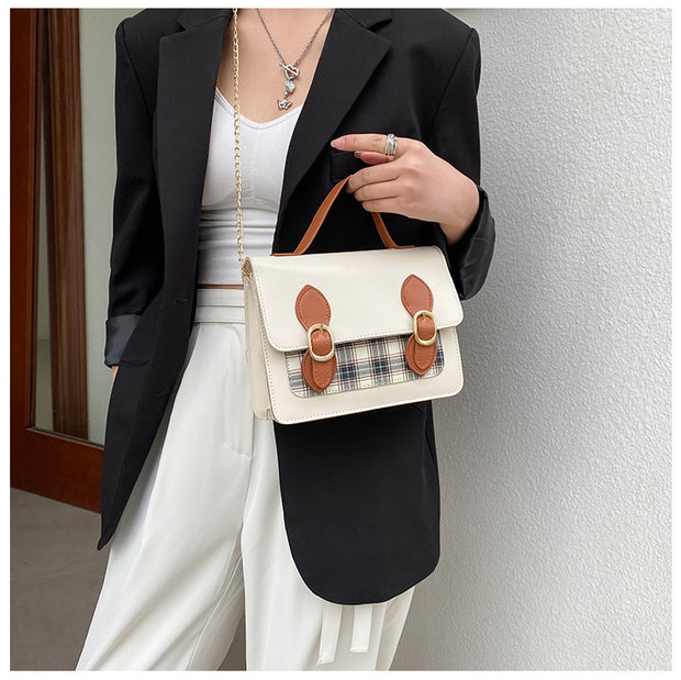 Geanta alba tip postas Leatrice - TIARA CONCEPT STORE