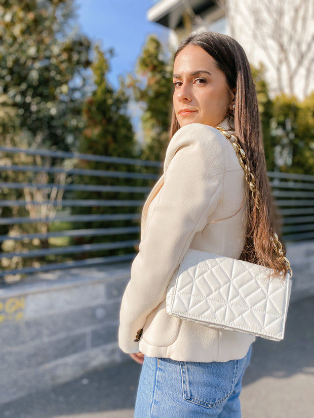 Geanta alba matlasata Zenaida - TIARA CONCEPT STORE