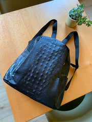 Rucsac negru crocodil Gaia - TIARA CONCEPT STORE